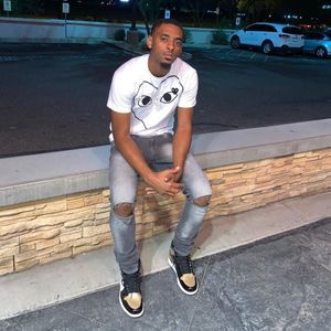 Meet your Posher, Malik